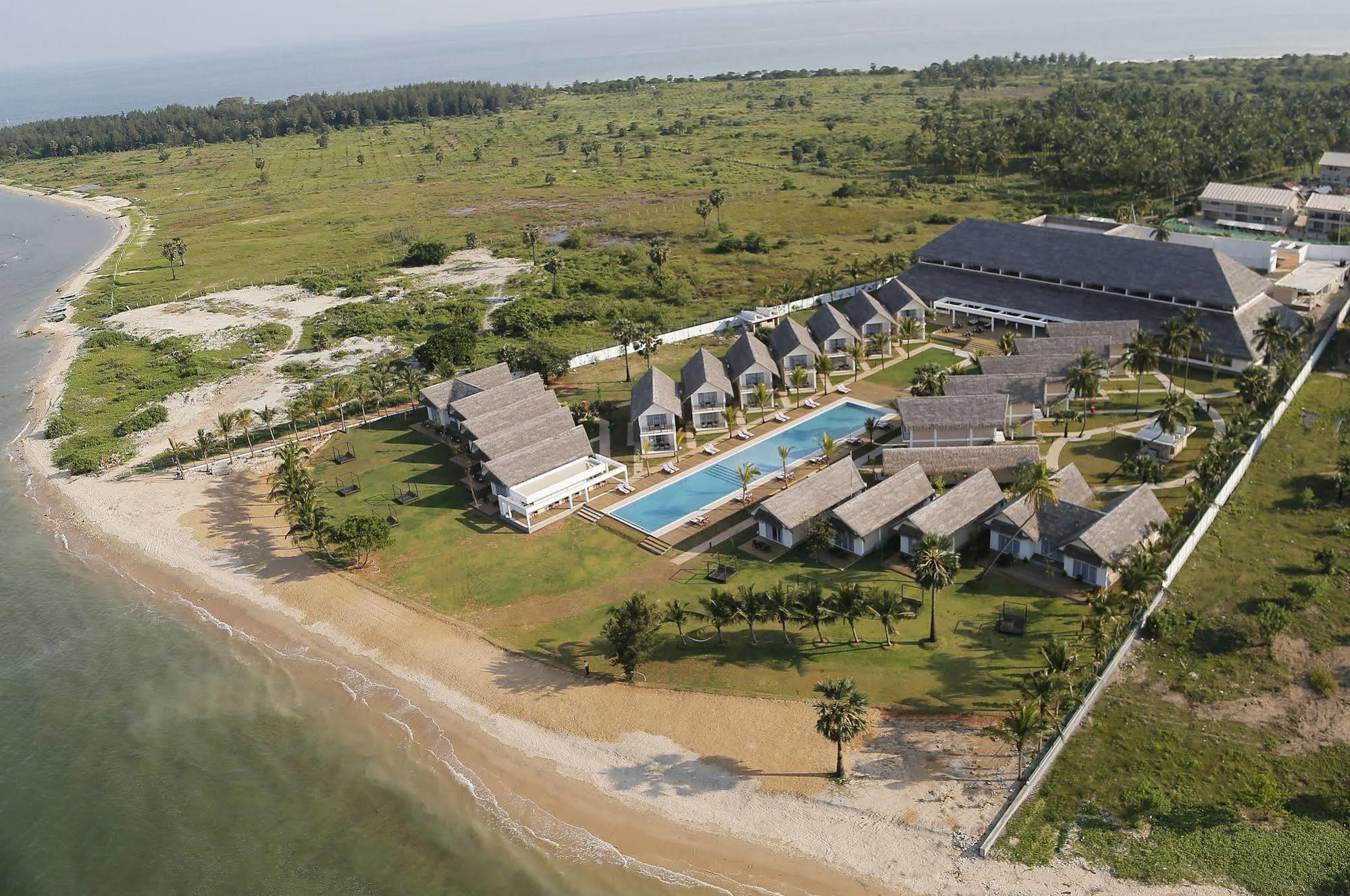 Anilana Pasikuda Hotel Passikudah Exterior foto